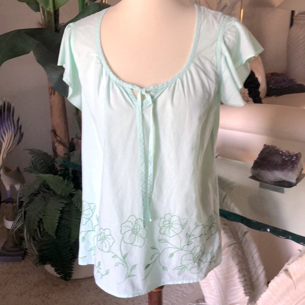 SZ S 100% ORGAIN COTTON WITH EMBROIDERY AT BOTTOM HEM LINE PALE GREEN
